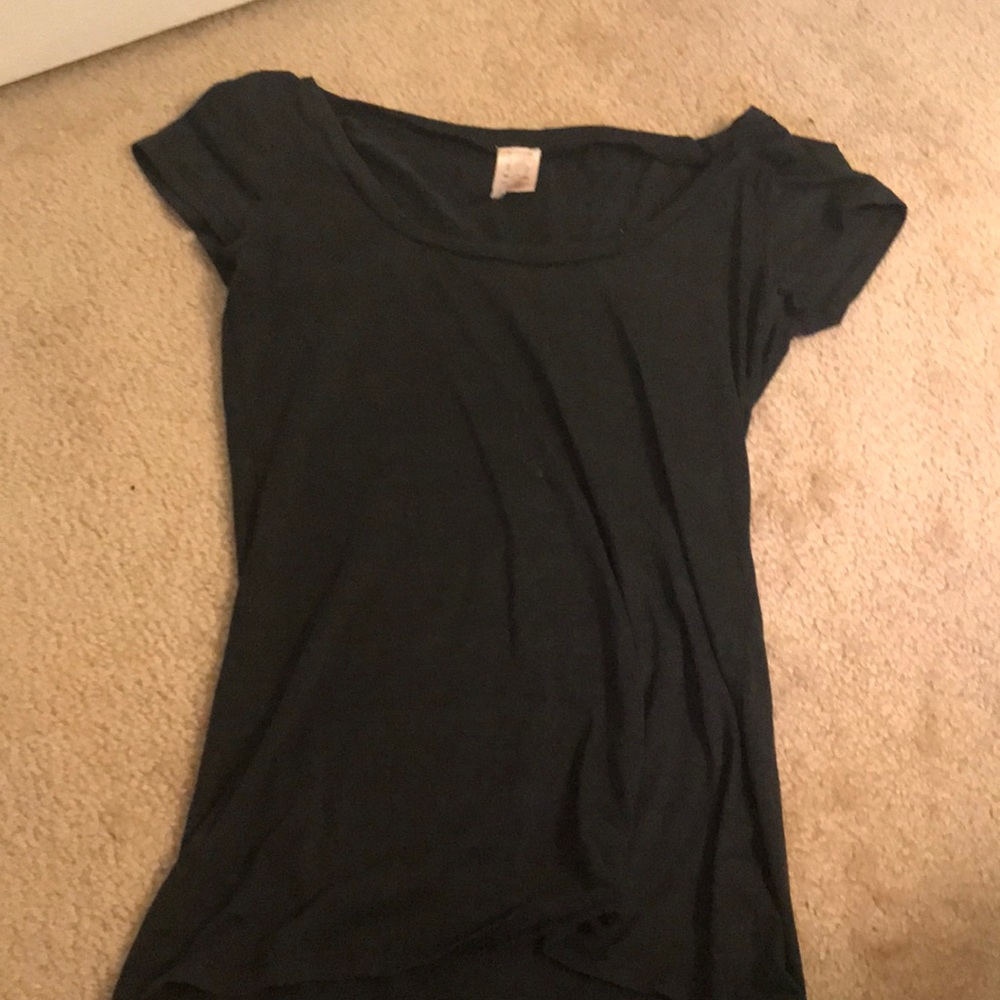 Black tee